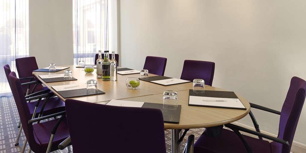 Hilton Garden Inn Birmingham Brindley Place מתקנים תמונה