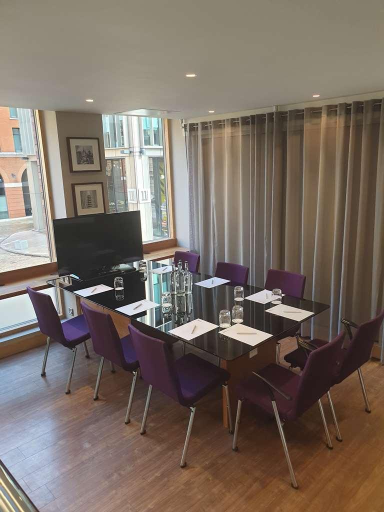 Hilton Garden Inn Birmingham Brindley Place מתקנים תמונה